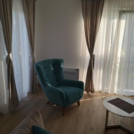 Petivat Gardens Apartment Ngoại thất bức ảnh