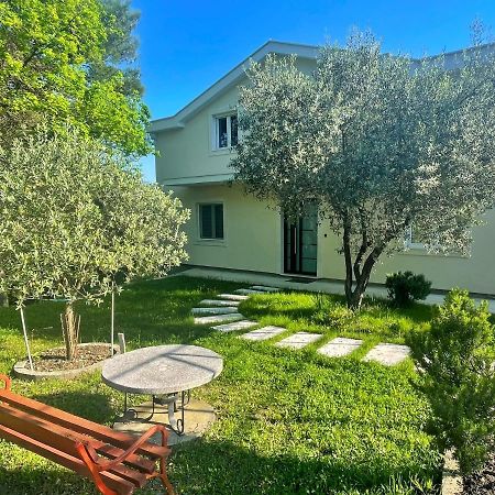 Petivat Gardens Apartment Ngoại thất bức ảnh