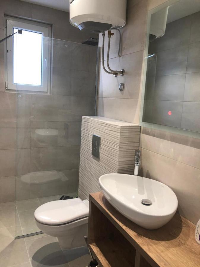 Petivat Gardens Apartment Ngoại thất bức ảnh