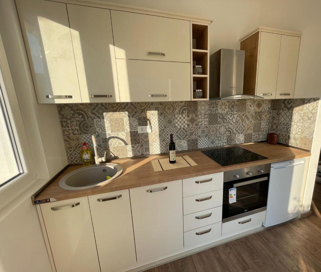 Petivat Gardens Apartment Ngoại thất bức ảnh