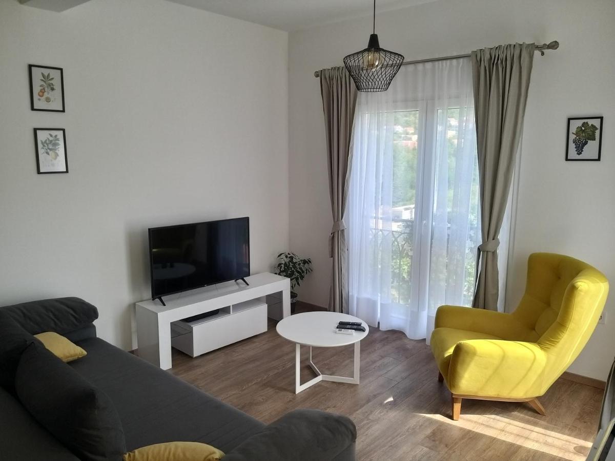 Petivat Gardens Apartment Ngoại thất bức ảnh