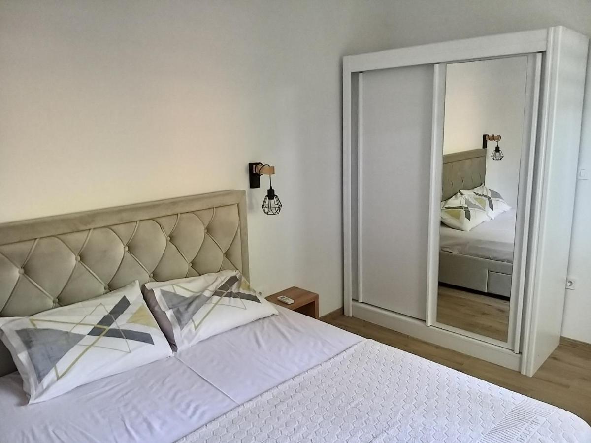 Petivat Gardens Apartment Ngoại thất bức ảnh