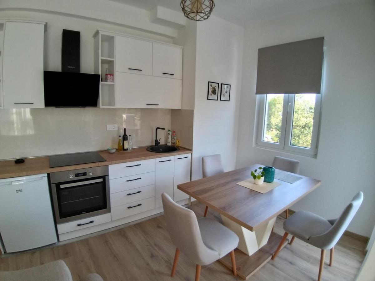 Petivat Gardens Apartment Ngoại thất bức ảnh