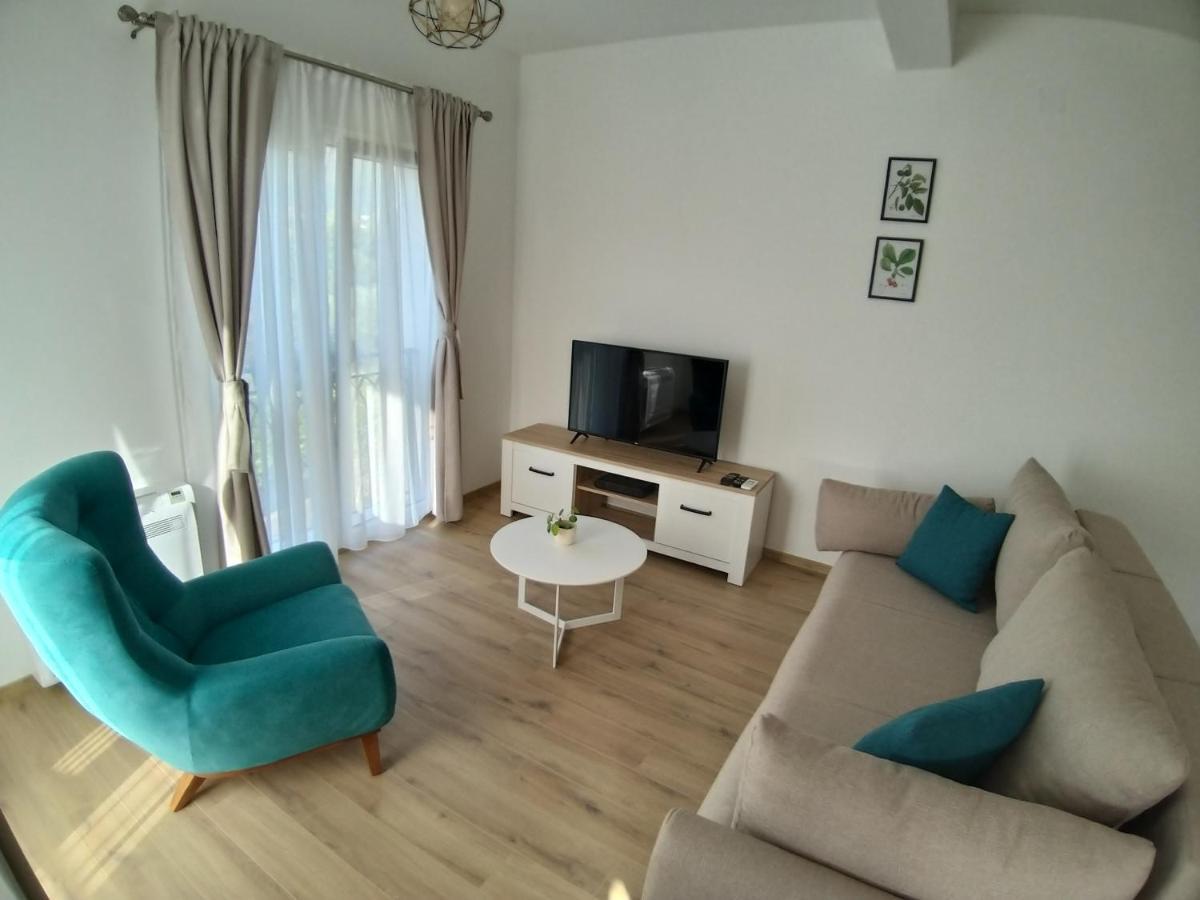 Petivat Gardens Apartment Ngoại thất bức ảnh