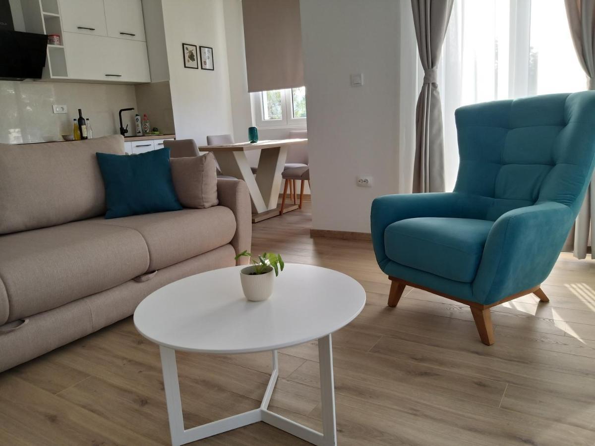 Petivat Gardens Apartment Ngoại thất bức ảnh